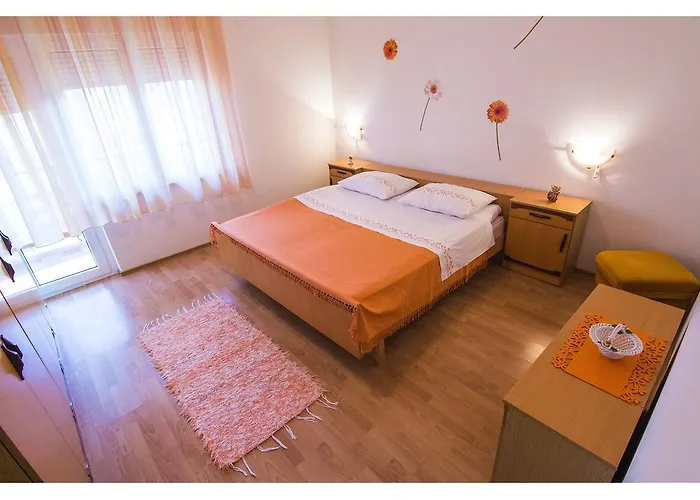 Miranda Apartman Slatine